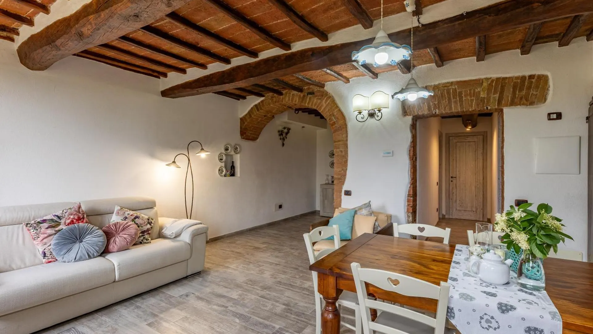 Apartment Pociano 1863 - Country House With Stunning View Of Siena Lupompesi